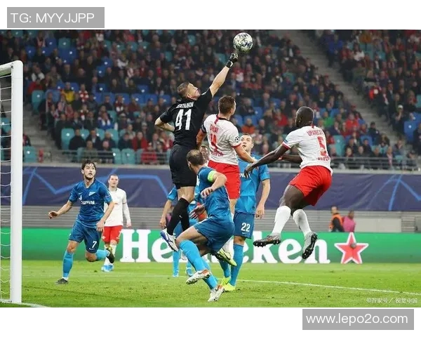 布里斯班与悉尼足球对决精彩回顾与赛后分析