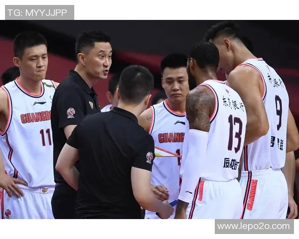 新韩银行女队迎战富川队力争胜利展现实力与团队精神