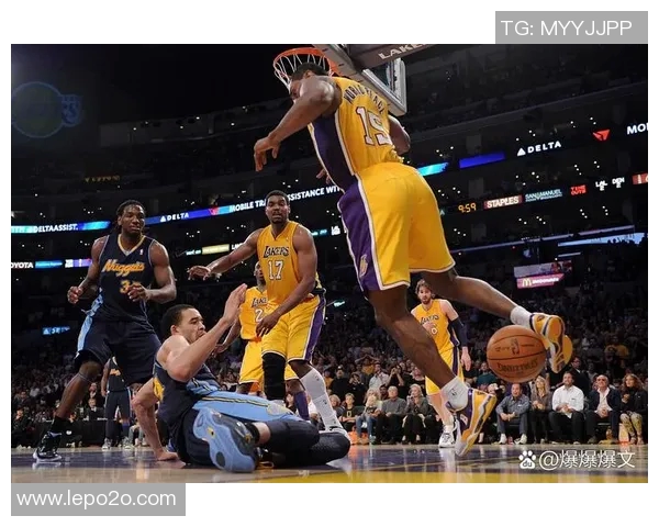 火箭对湖人精彩比赛央视回放全程回顾与分析