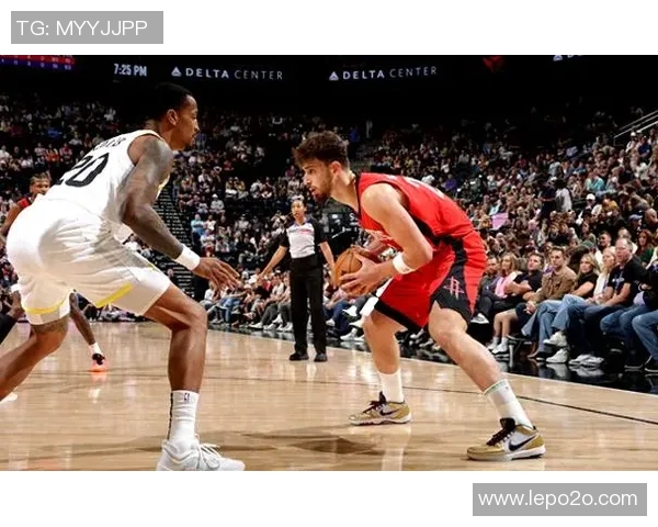 犹他爵士与休斯顿火箭的激烈对决揭示NBA季后赛的精彩瞬间